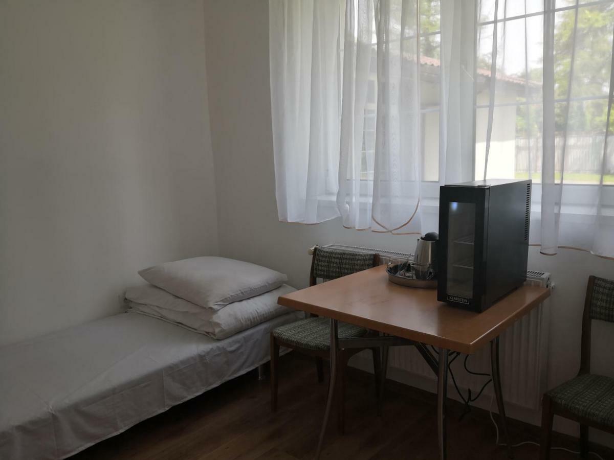 Las Dwa Trzy Ośno Lubuskie Exterior foto